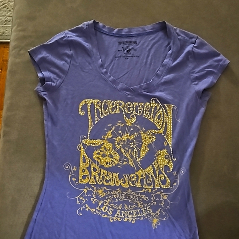 True religion t shirt with rhinestone in gold